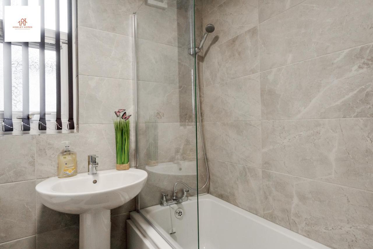 Immaculate 4 Bed In Liverpool By Hinkley Homes Short Lets & Serviced Accommodation Exteriér fotografie